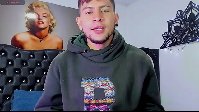 vaalentiino online show from 20, 12, 2025