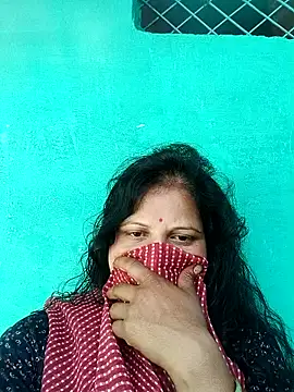 Snapshot of Miss_Varma chatting on 17, 12, 2025 Miss Varma online show from 17, 12, 2025