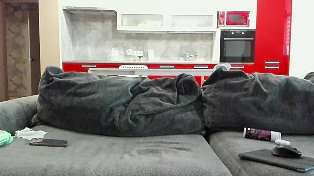 OliviaMuur online show from 10, 3, 2026