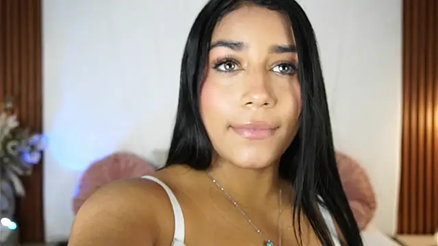 Snapshot of SaraJonesxx chatting on 9, 1, 2026 SaraJonesxx online show from 9, 1, 2026