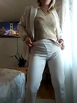 AhlyssaLove1155 online show from 29, 4, 2026