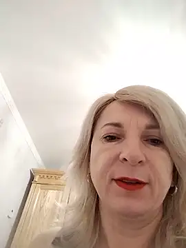 AhlyssaLove1155 online show from 18, 5, 2026
