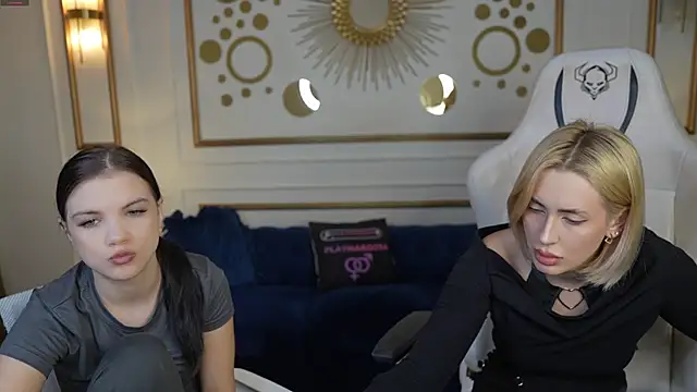 Snapshot of Hanna_nana chatting on 14, 12, 2025 Hanna nana online show from 14, 12, 2025