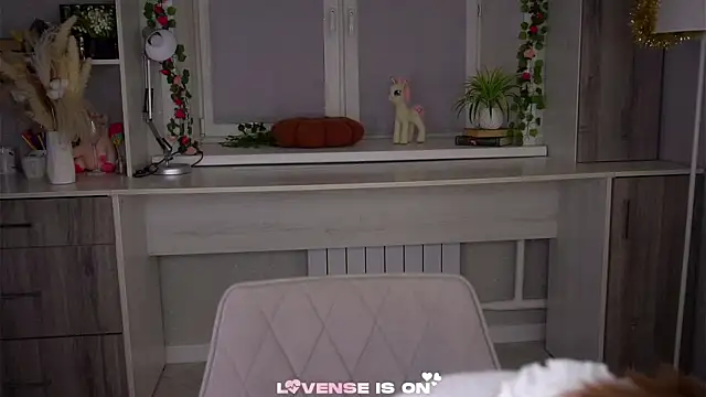 Snapshot of SolBurri chatting on 7, 1, 2026 SolBurri online show from 7, 1, 2026