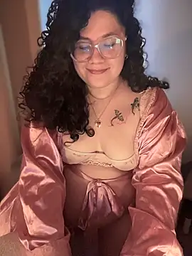 Snapshot of VanesssaMilf_ chatting on 18, 12, 2025 VanesssaMilf online show from 18, 12, 2025