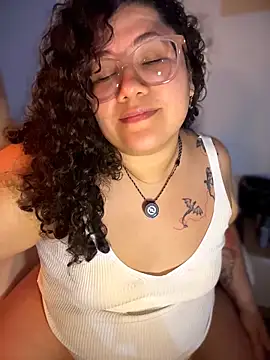 VanesssaMilf  online show from 8, 4, 2026