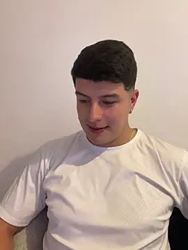 Goldenknight33 online show from 24, 4, 2026