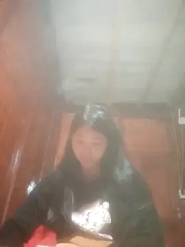 Snapshot of Amiluli chatting on 18, 12, 2025 Amiluli online show from 18, 12, 2025