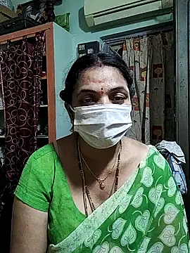 Snapshot of bhavyasri_55 chatting on 22, 12, 2025 bhavyasri 55 online show from 22, 12, 2025