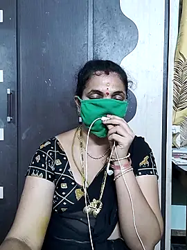 Snapshot of bhavyasri_55 chatting on 10, 4, 2026 bhavyasri 55 online show from 10, 4, 2026