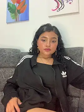 ladulcemary  online show from 28, 2, 2026