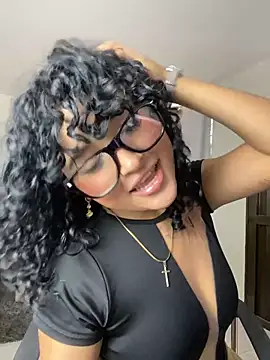 ladulcemary  online show from 16, 5, 2026