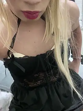 Snapshot of Hornystuff chatting on 22, 4, 2026 Hornystuff online show from 22, 4, 2026