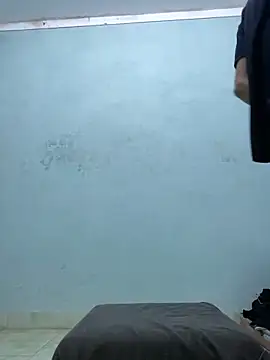 Snapshot of DucMinh_2k chatting on 16, 12, 2025 DucMinh 2k online show from 16, 12, 2025