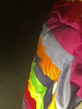 Snapshot of Lylyk2 chatting on 13, 12, 2025 Lylyk2 online show from 13, 12, 2025