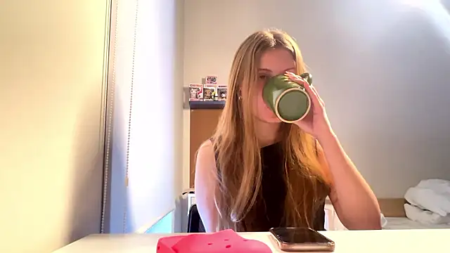 Snapshot of Callmeee_star chatting on 15, 1, 2026 Callmeee star online show from 15, 1, 2026