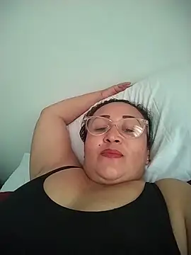 Snapshot of Nini_Love_ chatting on 4, 2, 2026 Nini Love online show from 4, 2, 2026