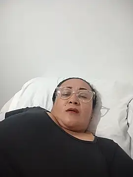 Snapshot of Nini_Love_ chatting on 6, 2, 2026 Nini Love online show from 6, 2, 2026