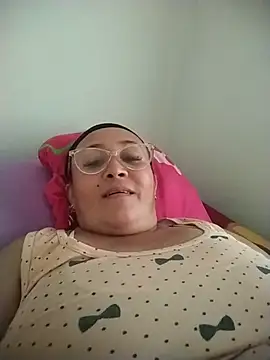 Snapshot of Nini_Love_ chatting on 10, 2, 2026 Nini Love online show from 10, 2, 2026