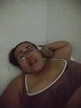 Snapshot of Nini_Love_ chatting on 25, 2, 2026 Nini Love online show from 25, 2, 2026