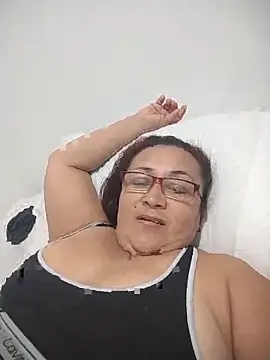 Snapshot of Nini_Love_ chatting on 27, 2, 2026 Nini Love online show from 27, 2, 2026