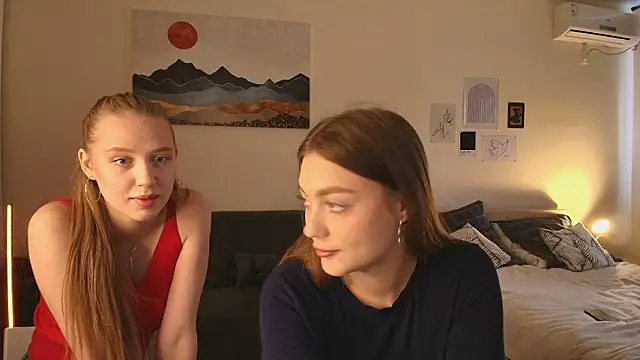 Snapshot of findwayout chatting on 8, 3, 2026 findwayout online show from 8, 3, 2026