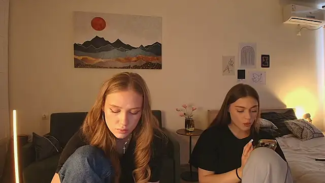 Snapshot of findwayout chatting on 9, 3, 2026 findwayout online show from 9, 3, 2026