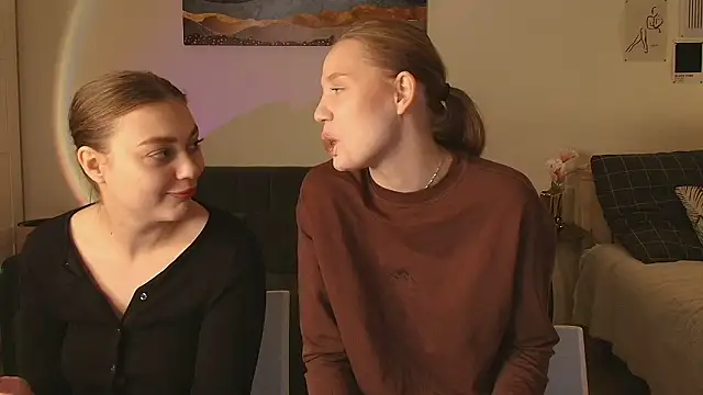 Snapshot of findwayout chatting on 23, 3, 2026 findwayout online show from 23, 3, 2026