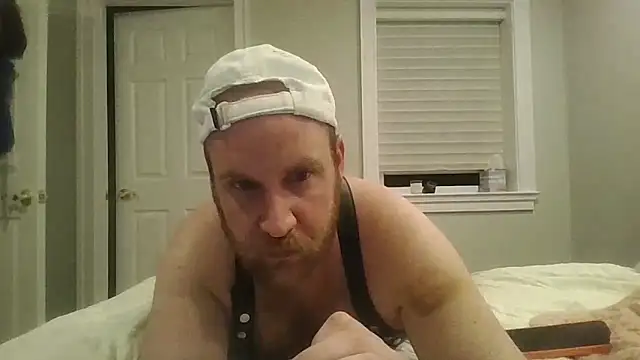 Snapshot of BeefyNcloudy chatting on 2, 4, 2026 BeefyNcloudy online show from 2, 4, 2026