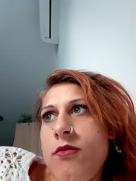 Snapshot of Bellaa25 chatting on 28, 4, 2026 Bellaa25 online show from 28, 4, 2026