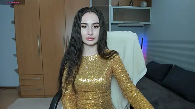 Snapshot of MiraaLes chatting on 18, 4, 2026 MiraaLes online show from 18, 4, 2026