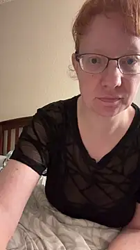 Snapshot of Lenaravenswood chatting on 16, 12, 2025 Lenaravenswood online show from 16, 12, 2025