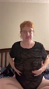 Snapshot of Lenaravenswood chatting on 17, 12, 2025 Lenaravenswood online show from 17, 12, 2025