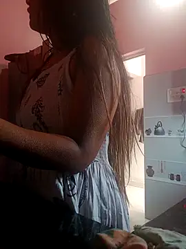 nehakapoor89 online show from 17, 12, 2025