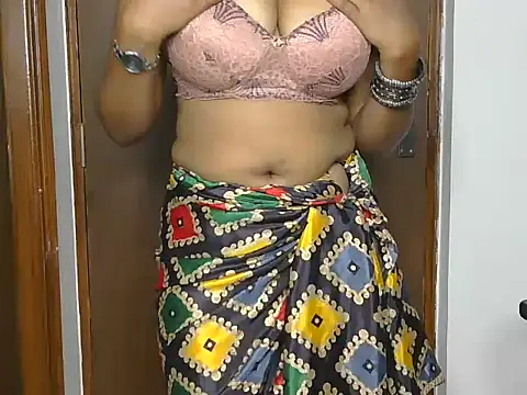 Snapshot of Navya_Verma chatting on 14, 12, 2025 Navya Verma online show from 14, 12, 2025