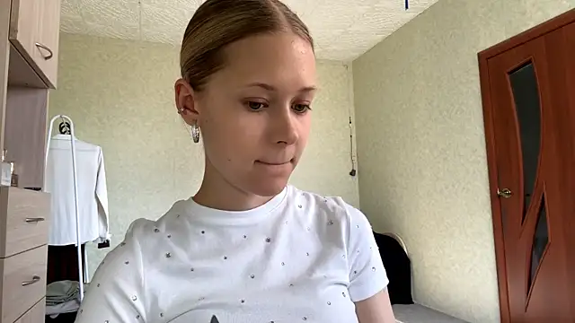 ZaidaSchwarten online show from 14, 3, 2026