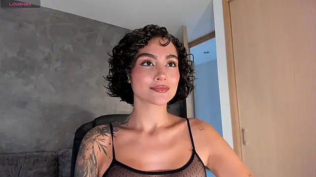 ValerieAustin online show from 15, 4, 2026