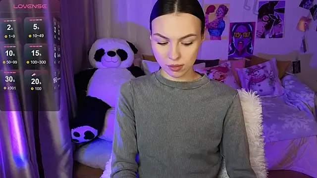 Snapshot of MaxinCarroll chatting on 16, 12, 2025 MaxinCarroll online show from 16, 12, 2025