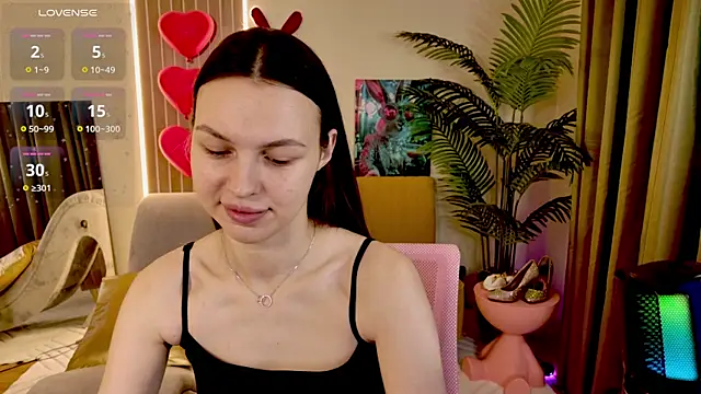 MaxinCarroll online show from 9, 4, 2026