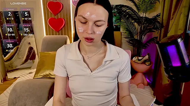 MaxinCarroll online show from 10, 4, 2026