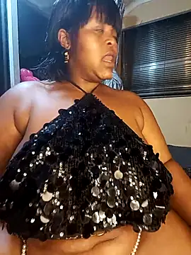 Snapshot of ChoklitBerryXX chatting on 2, 3, 2026 ChoklitBerryXX online show from 2, 3, 2026