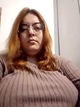 Snapshot of LilithUmbra chatting on 15, 12, 2025 LilithUmbra online show from 15, 12, 2025