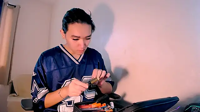 Snapshot of lil_cummer69 chatting on 25, 2, 2026 lil cummer69 online show from 25, 2, 2026