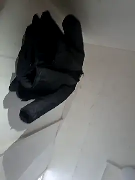 Snapshot of SherrylShaw chatting on 13, 12, 2025 SherrylShaw online show from 13, 12, 2025