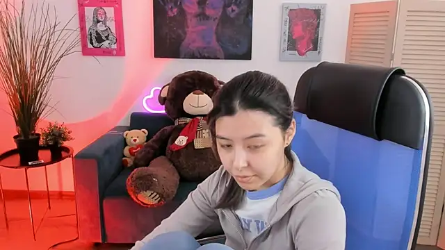 Snapshot of SirenMystiq chatting on 14, 12, 2025 SirenMystiq online show from 14, 12, 2025