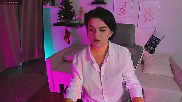 Snapshot of Sofia_Fisher chatting on 16, 12, 2025 Sofia Fisher online show from 16, 12, 2025