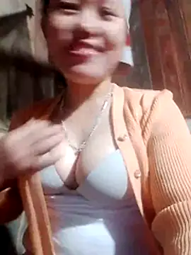 Snapshot of Heya_k2 chatting on 14, 12, 2025 Heya k2 online show from 14, 12, 2025