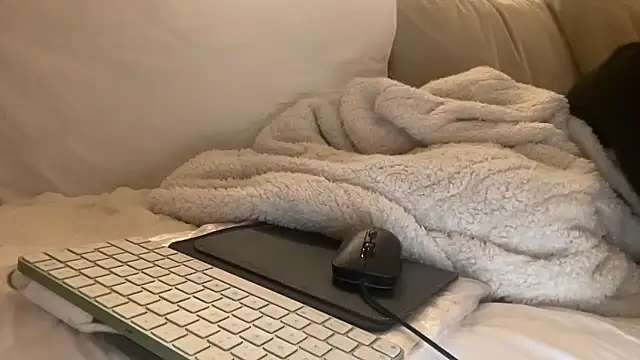 ijustturned18today online show from 16, 1, 2026