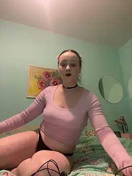 Snapshot of arisha_glow chatting on 17, 12, 2025 arisha glow online show from 17, 12, 2025