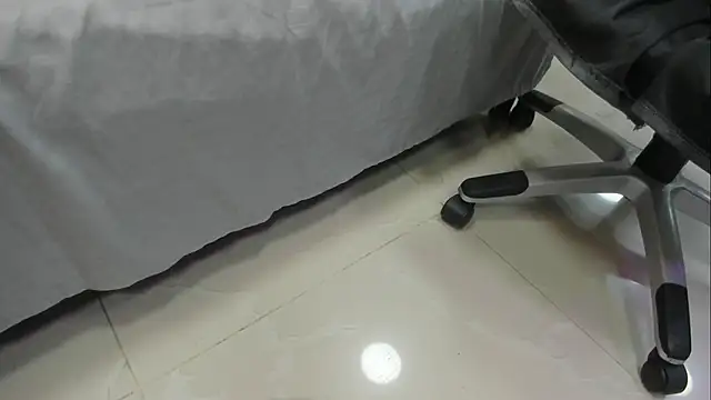 Snapshot of khris__evans chatting on 5, 2, 2026 khris evans online show from 5, 2, 2026